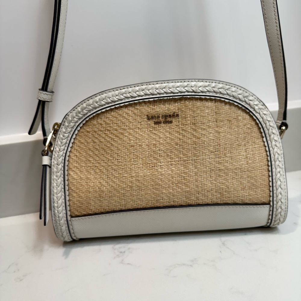 Kate Spade White and straw Crossbody Bag with Structured Design